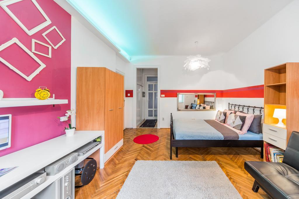 Perfect Holiday Apartment Boedapest Buitenkant foto