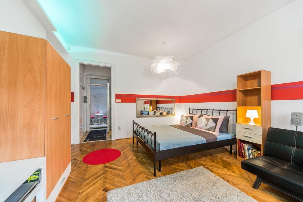 Perfect Holiday Apartment Boedapest Buitenkant foto